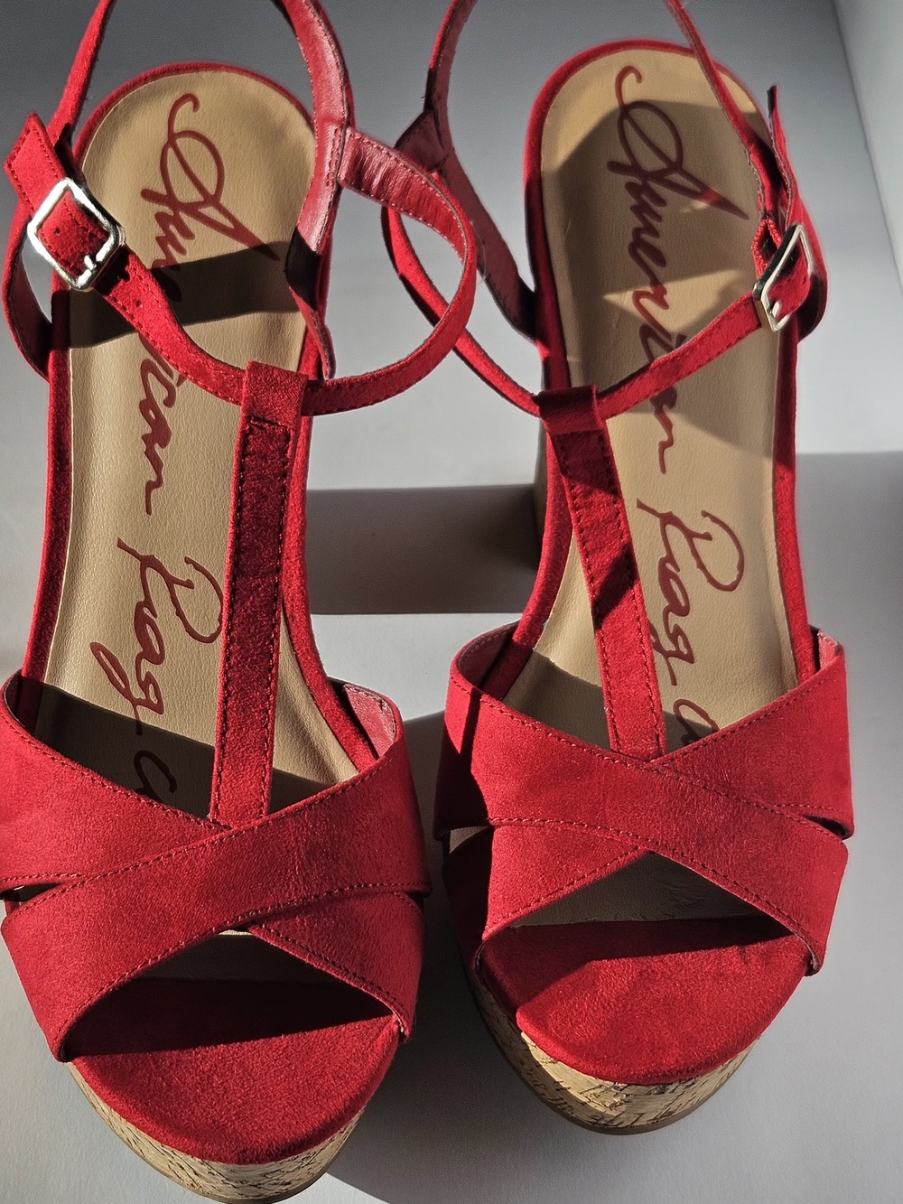 American Rag Cie Red Faux Suede Platform Wedge Sandals Cork Heel Size 10W Wide - Picture 10 of 13